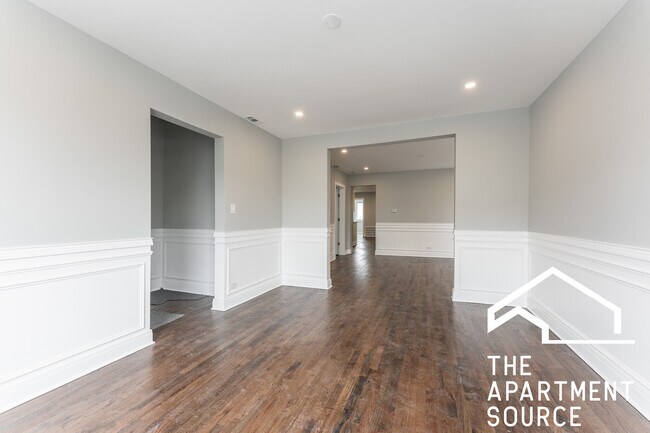 Foto del edificio - 1923 N Pulaski Rd