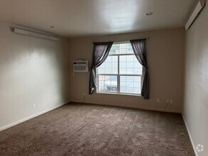 Building Photo - 1930 Monte Vista Dr