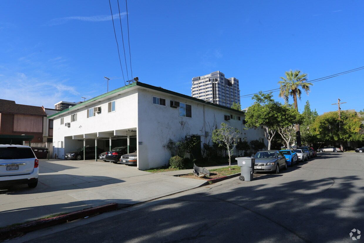 Foto principal - 918 N Louise St