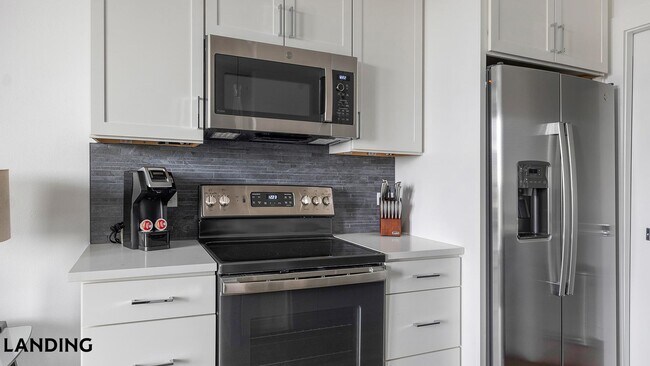 Building Photo - 5511 Caprock Smt Dr