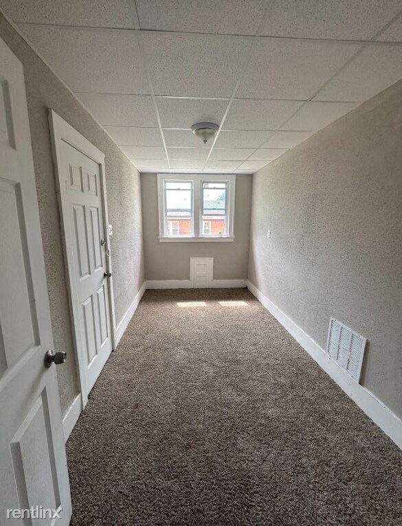 Building Photo - 3 br, 1 bath 4plex - 3273 Monterey St Floor 2