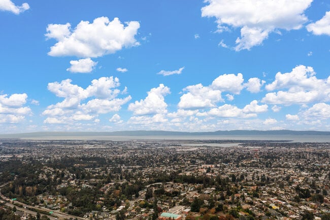 Unending views of the Bay - 3600 Klamath St