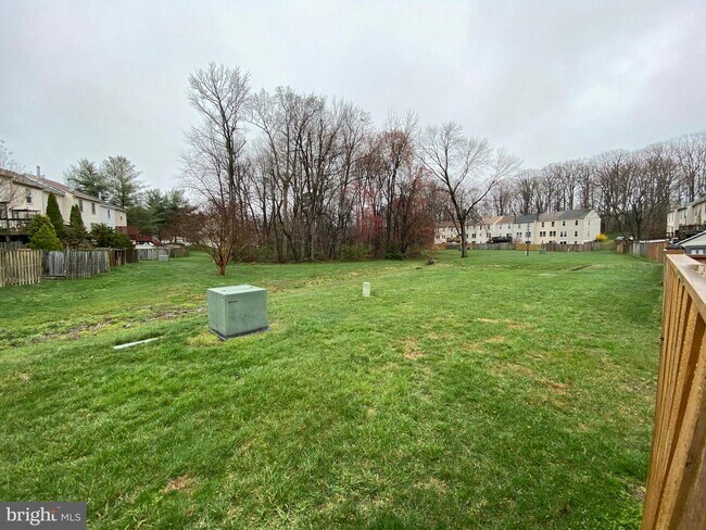 Foto del edificio - 11958 Glen Alden Rd