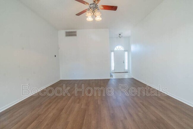 Foto del edificio - 203 Pebblestone Dr