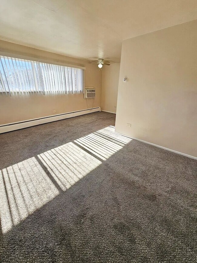 Photo - 1415 Clinton St Apartment