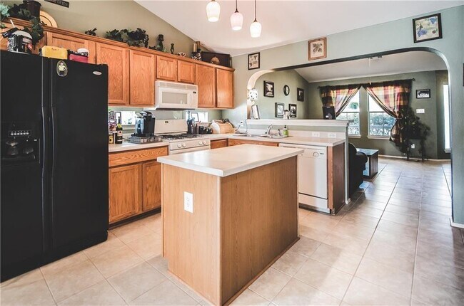 Building Photo - 4969 Hartson