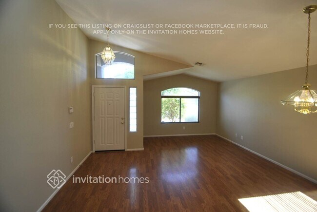 Building Photo - 16255 W Moreland St