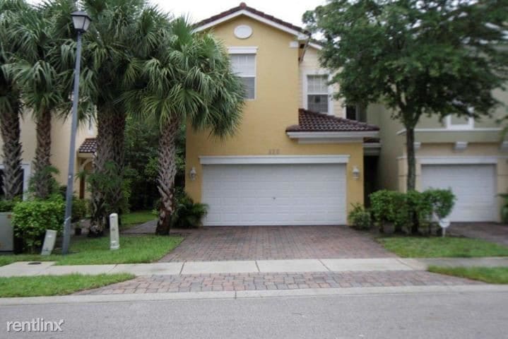 3 br, 2.5 bath - 825 Pipers Cay Dr - 3 br, 2.5 bath  - 825 Pipers Cay Dr