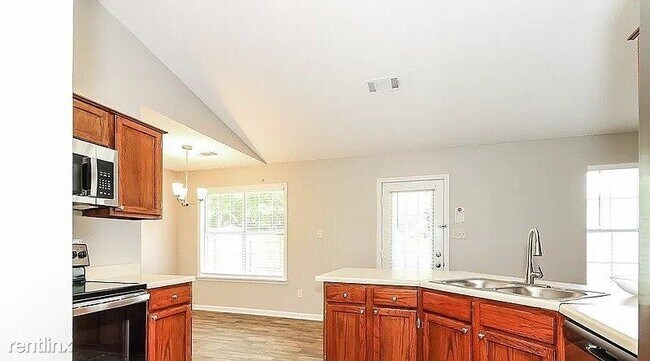 Building Photo - 3 br, 2 bath House - 5911 Garden Ridge Drive