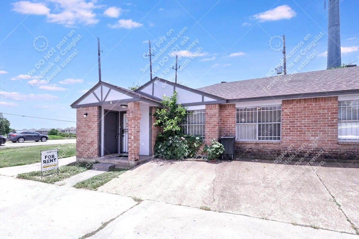 Primary Photo - 12607 Veterans Memorial Dr