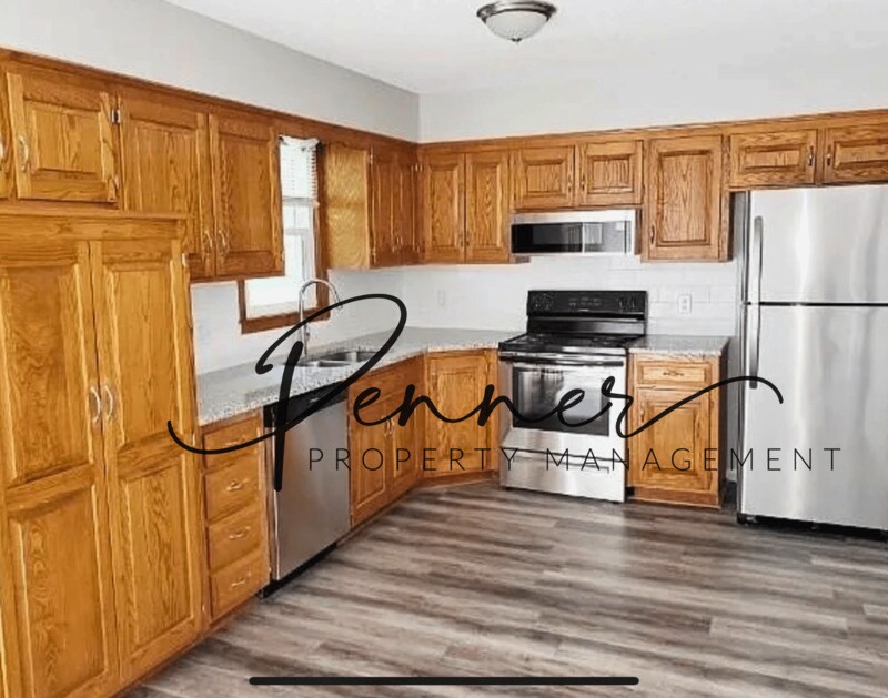 Building Photo - 2707 S Coachman Dr