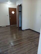 Building Photo - 9529 W Bradley Rd