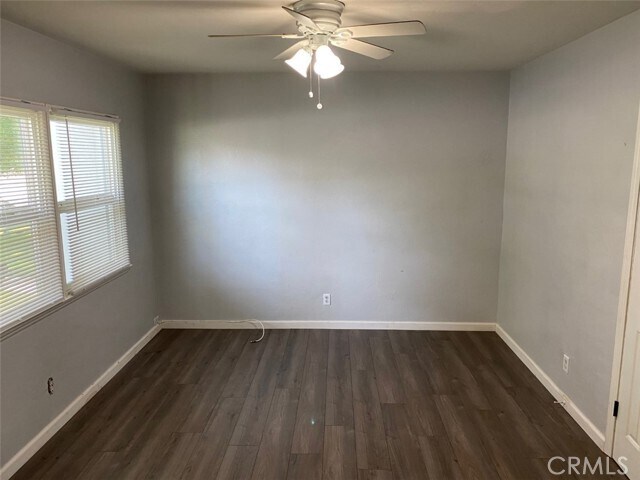 Foto del edificio - 2508 N Waterman Ave