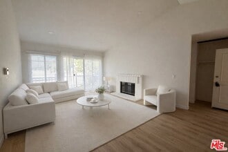 Building Photo - 8721 Endsleigh Ave