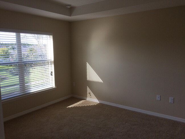 Building Photo - 6530 S Goldenrod Rd