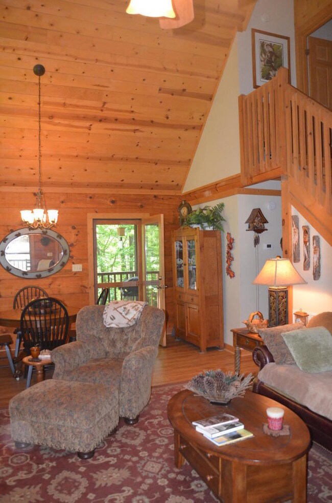 Building Photo - 150 Little Round Top Ln