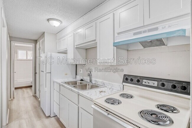 Foto del edificio - 1138 Corona St