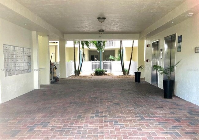 Building Photo - 10700 NW 66th St