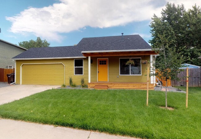 Building Photo - Newly remodeled home walkable to Old Town ...