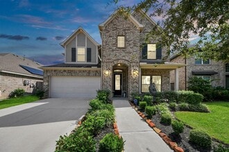 Building Photo - 8922 Golden Mist Dr