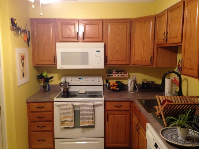 Foto del edificio - 280 Ledgewood Cir