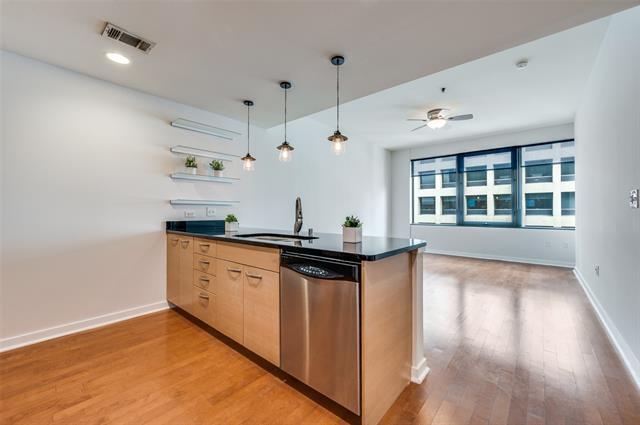 Foto del edificio - 1200 Main St