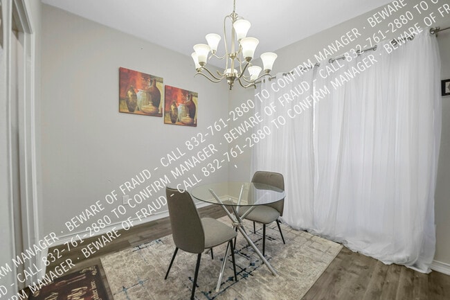 Foto del edificio - 12921 Abrams Rd