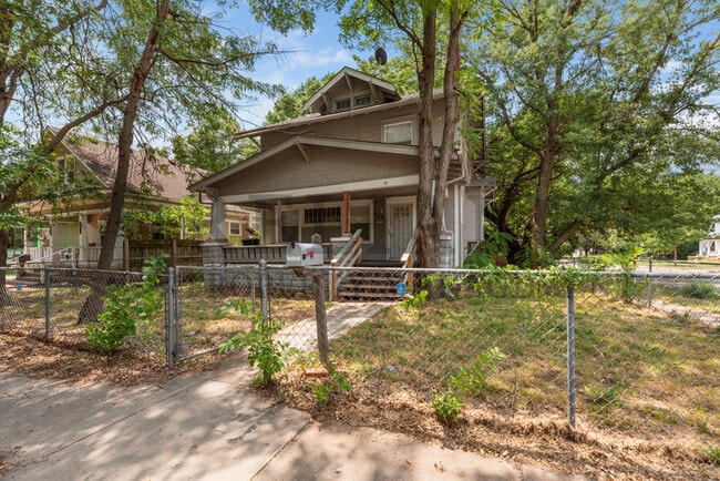 Building Photo - 257 N Erie Ave
