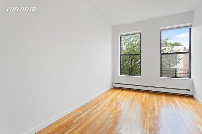 Building Photo - 21 E 93rd St