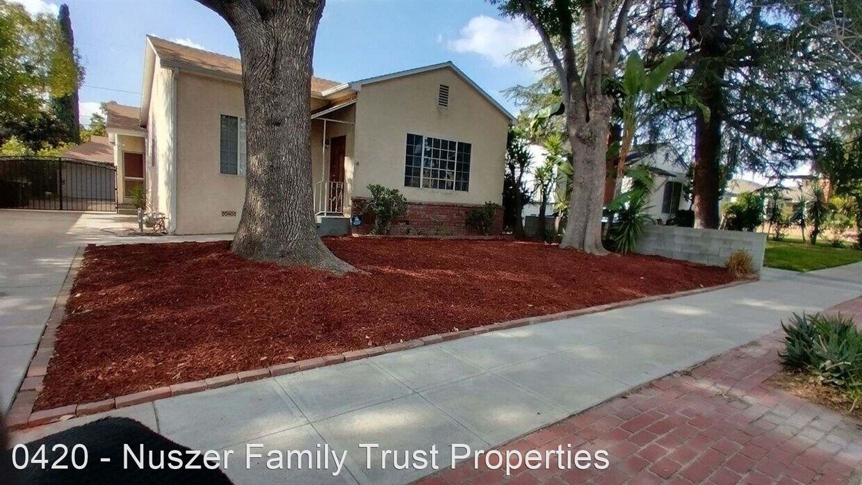 Primary Photo - 3 br, 1 bath House - 917 North Florence St...