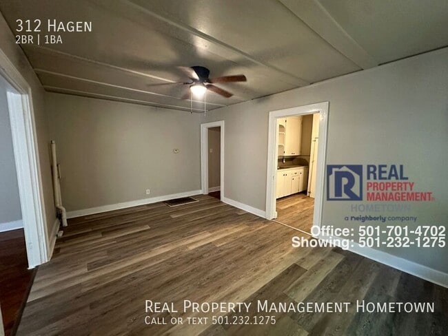 Building Photo - 312 Hagen-