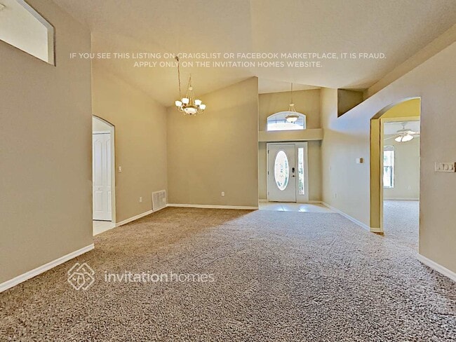 Building Photo - 8071 Kingswood Way