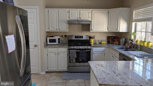 Foto del edificio - 407 Deerpath Ave SW