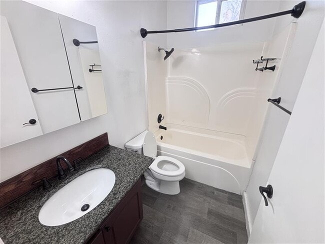 Foto del edificio - 343 S 100 E