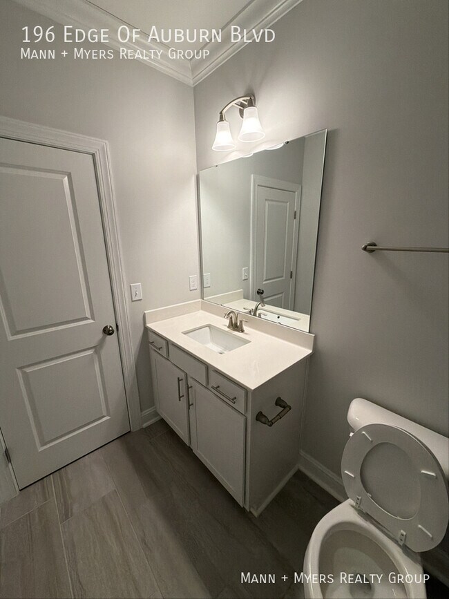 Foto del edificio - 196 Edge Of Auburn Blvd