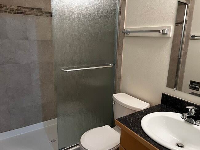 Building Photo - Cozy Fort Collins Condo for Rent