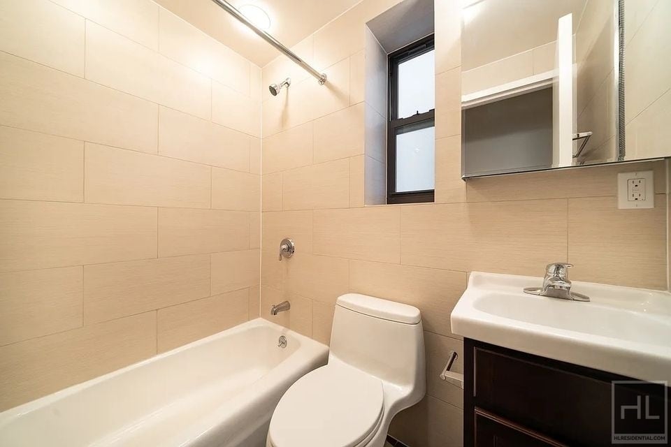 Building Photo - Central Park!! Rent Stabilized 1BR and WD ...