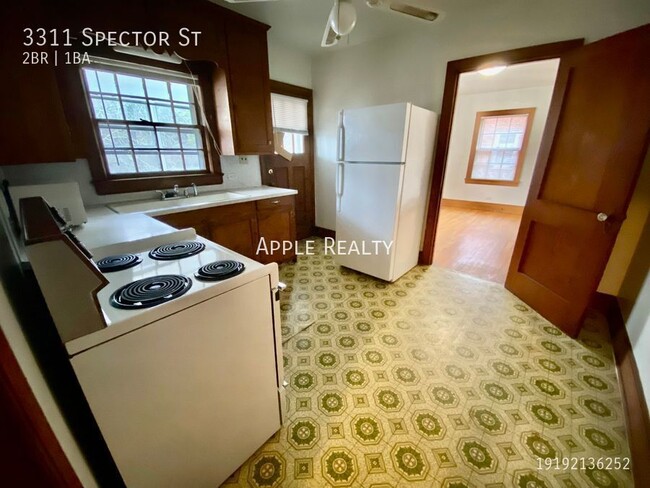Building Photo - 3311 Spector St