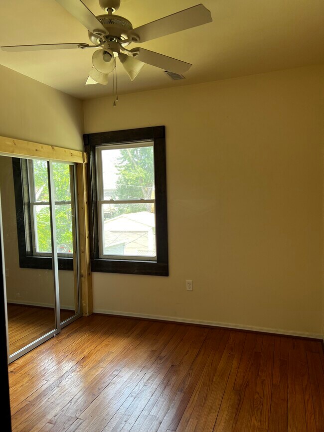 Foto del edificio - 522 N 33rd St