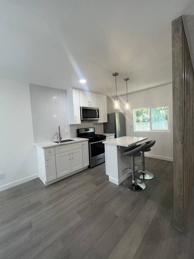 Building Photo - 3523 La Clede Ave