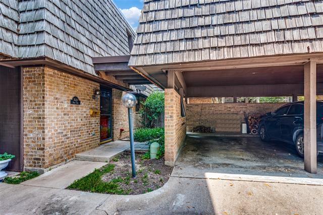 Building Photo - 3028 Hulen Ct