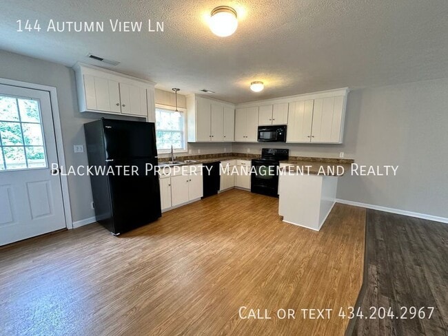 Building Photo - 144 Autumn View Ln