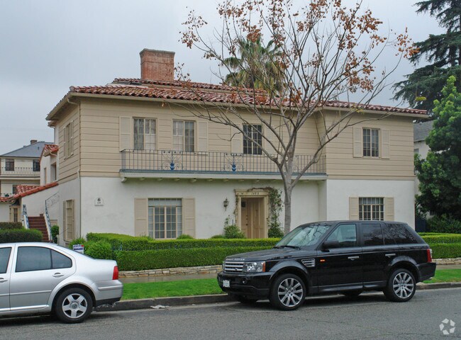 Foto del edificio - 148 S Camden Dr