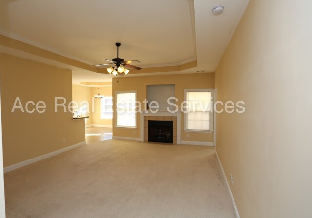 Foto del edificio - Oak Crest/ Community Pool !