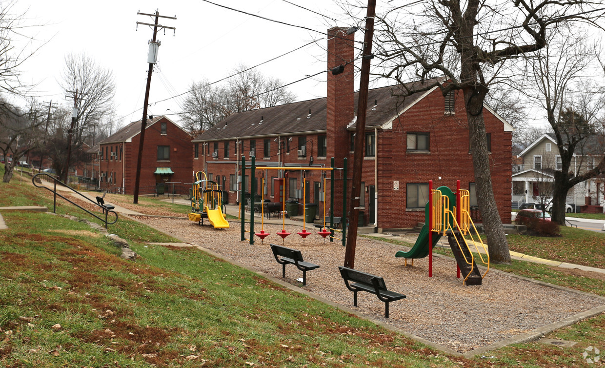 Building Photo - Latonia Terrace