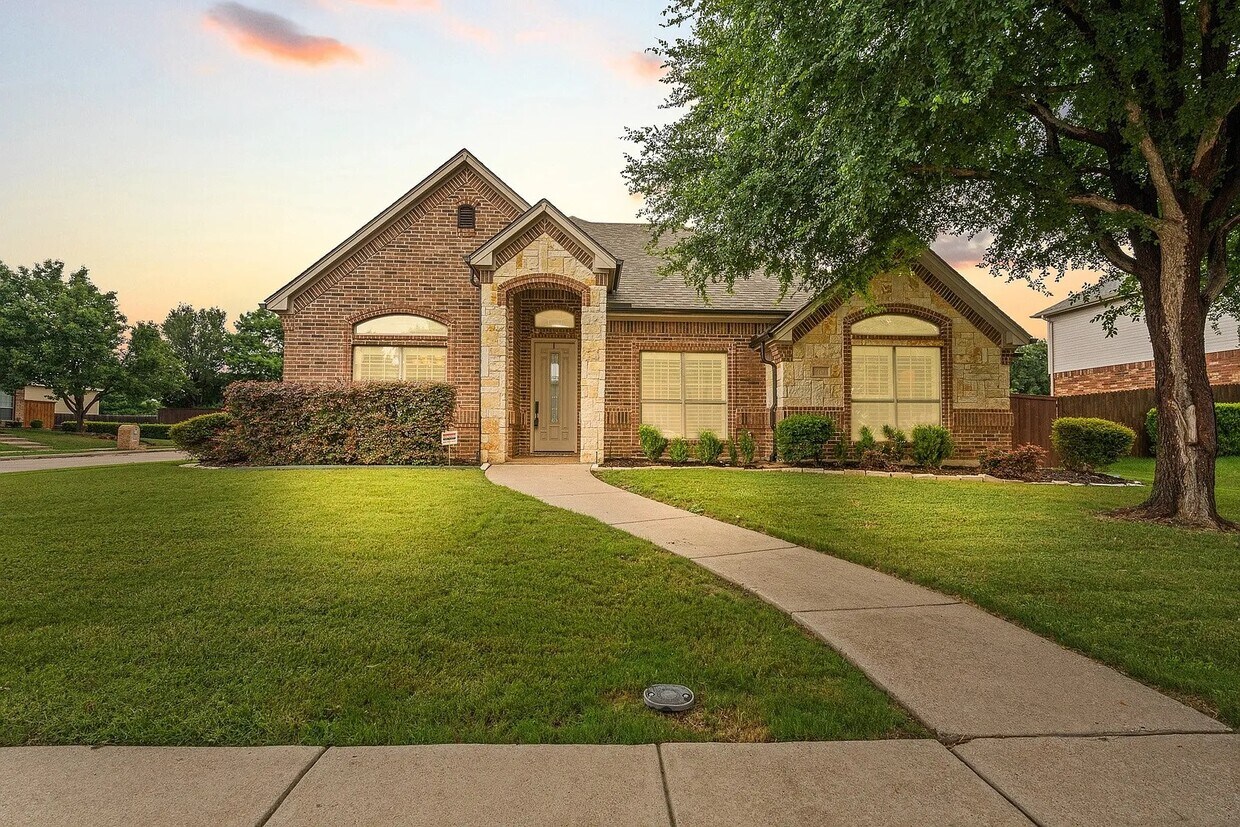 Foto principal - 401 Shumard Oak Trail