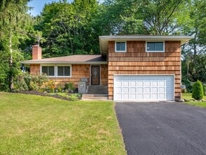 Building Photo - 7 Courtenay Cir