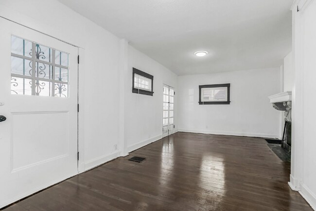 Building Photo - 4-Bedroom Gem with 2 Full Baths on East 33...
