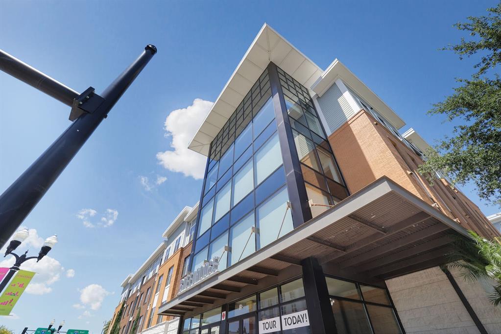 7765105 N Orange Ave, Orlando, FL 32801 Condo for Rent in Orlando