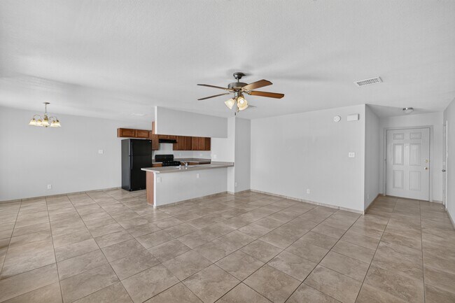 Foto del edificio - 608 Cactus Creek Pl